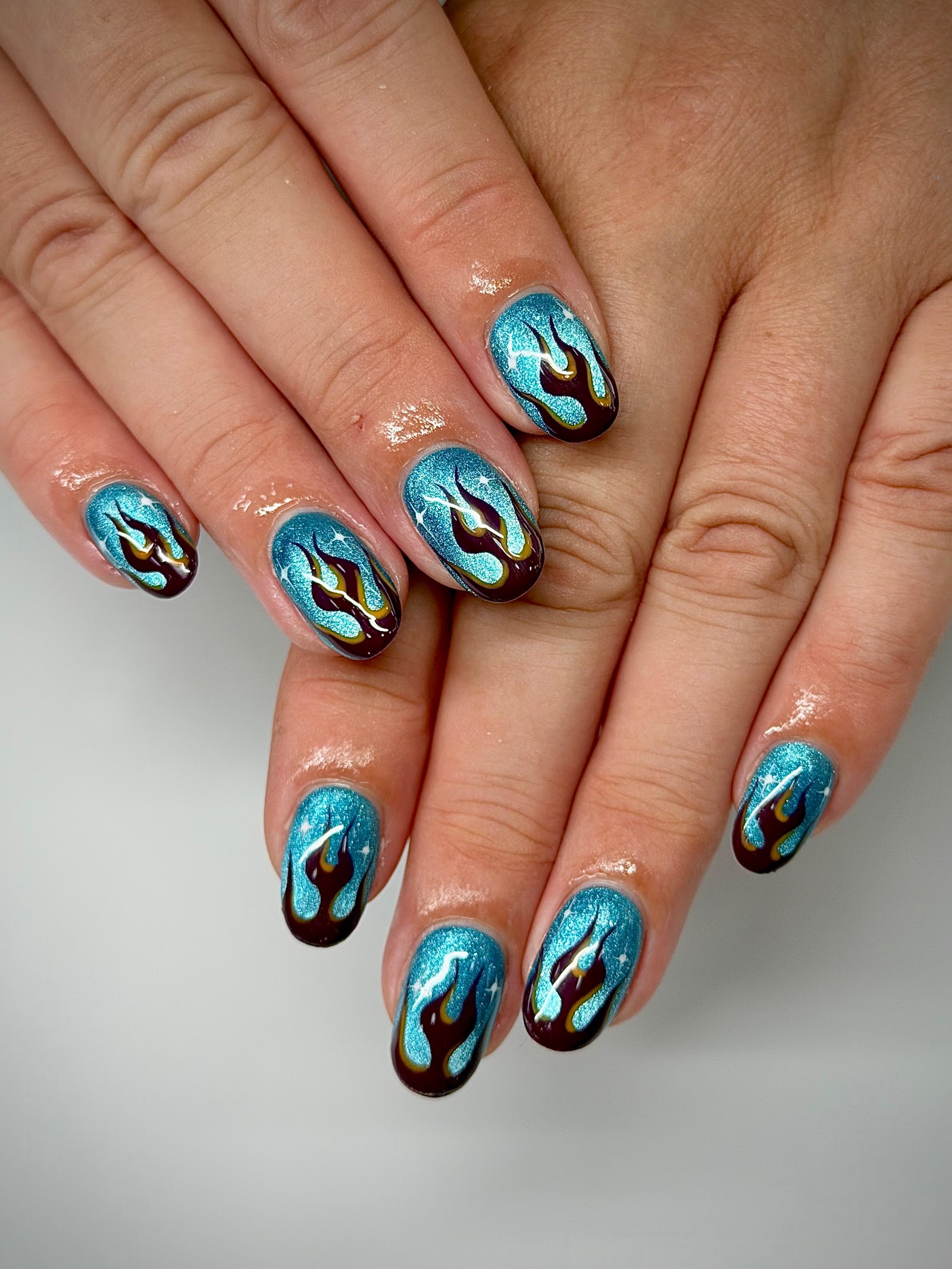 QUEEN NAILS — their work